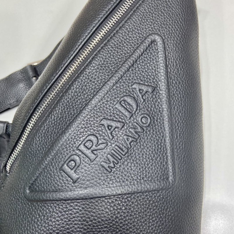 Pra*a waist chest packs